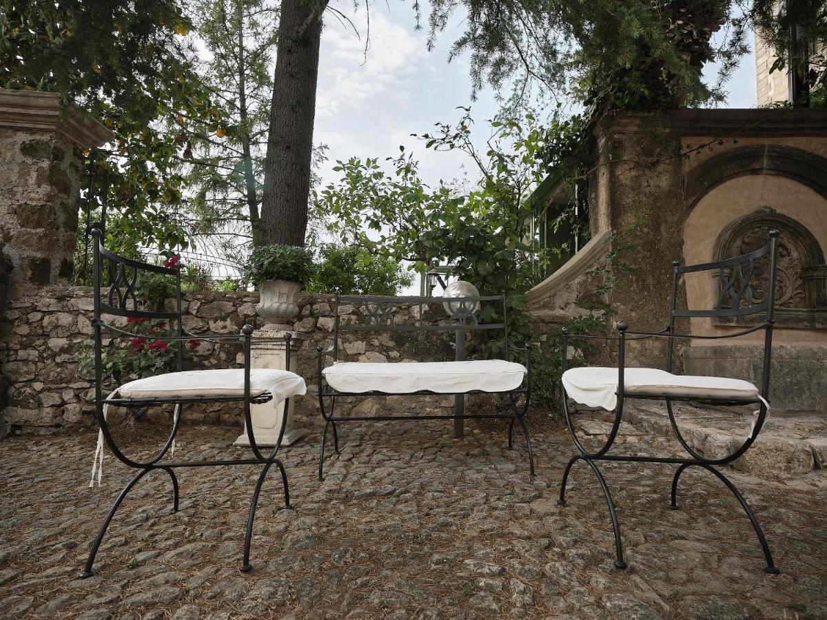 Agriturismo Castello Santa Margherita Cori Luaran gambar