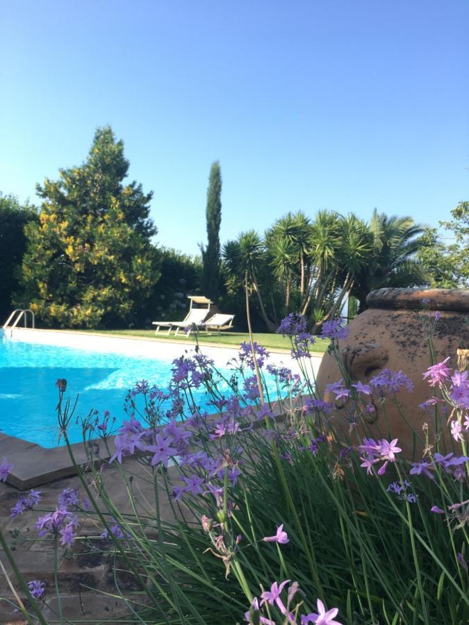 Agriturismo Castello Santa Margherita Cori Luaran gambar