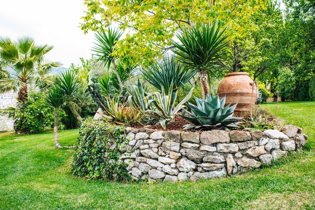 Agriturismo Castello Santa Margherita Cori Luaran gambar